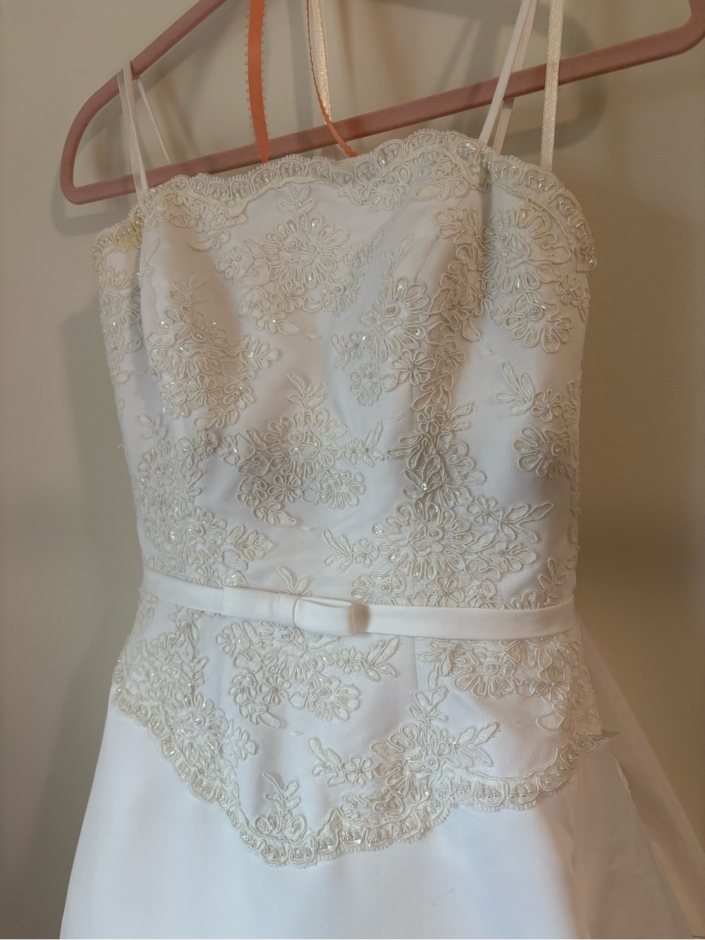 Ivory Lace Spaghetti-Strap Wedding Dress with Satin Waist Bow